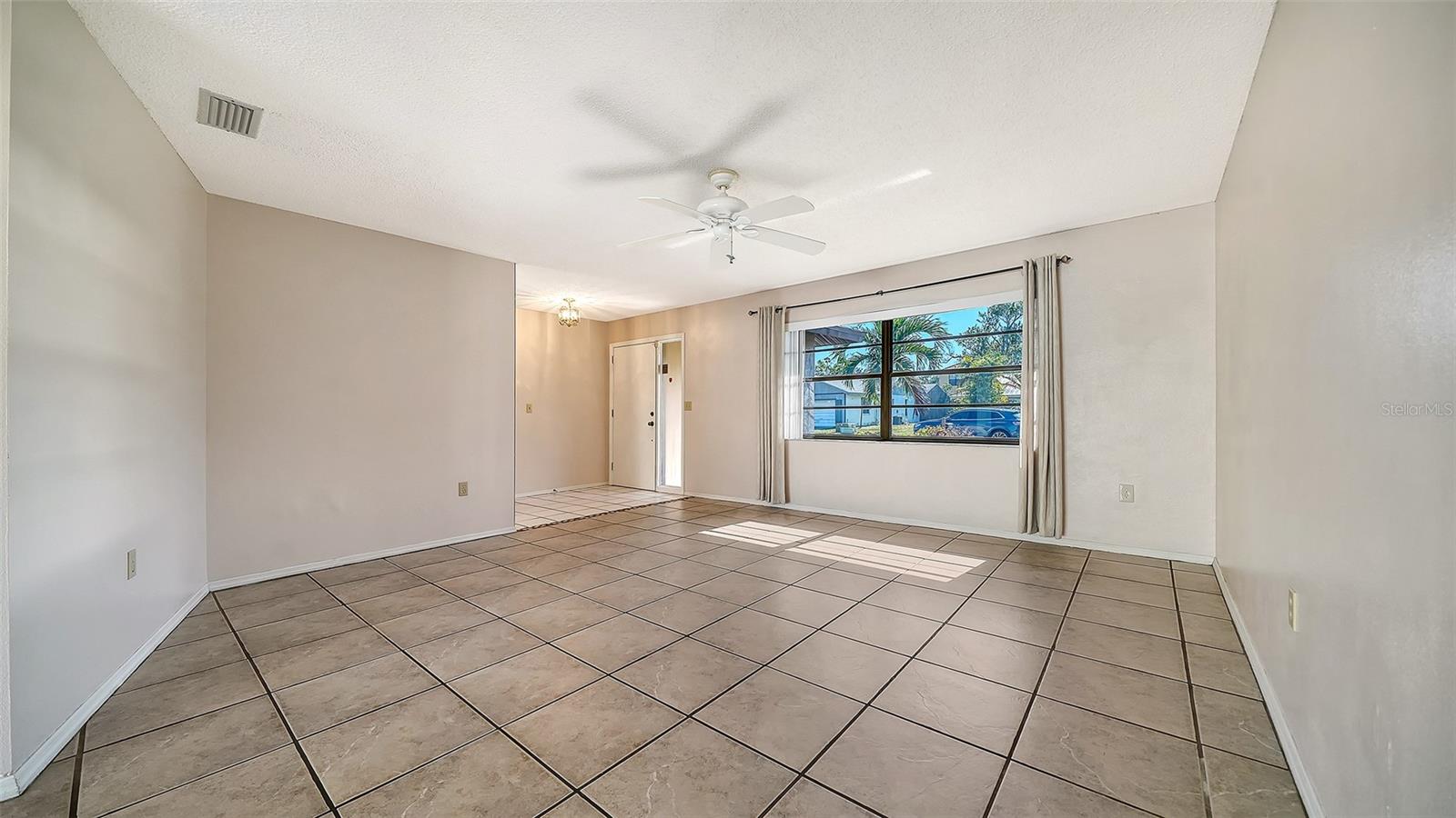 LAKE SARASOTA - Residential