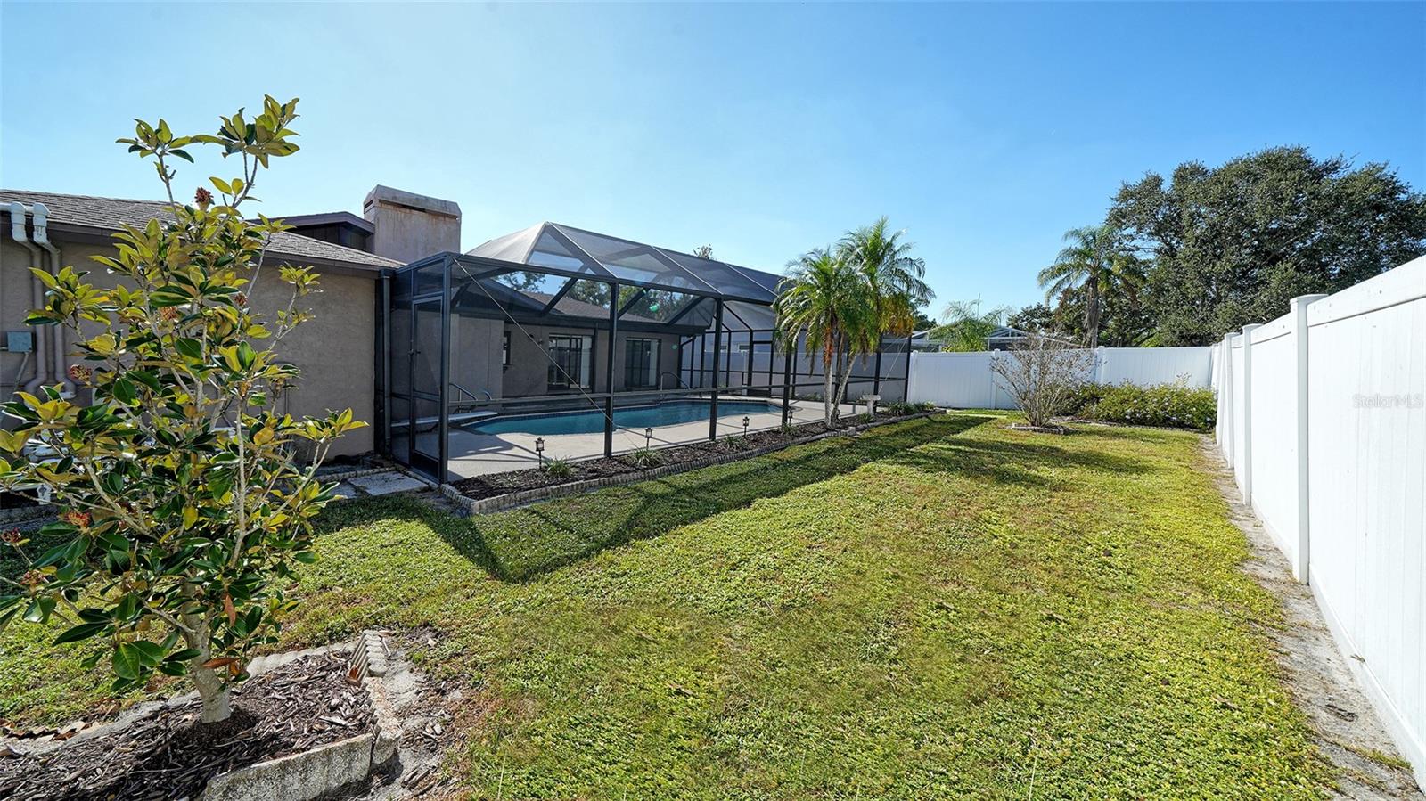 LAKE SARASOTA - Residential