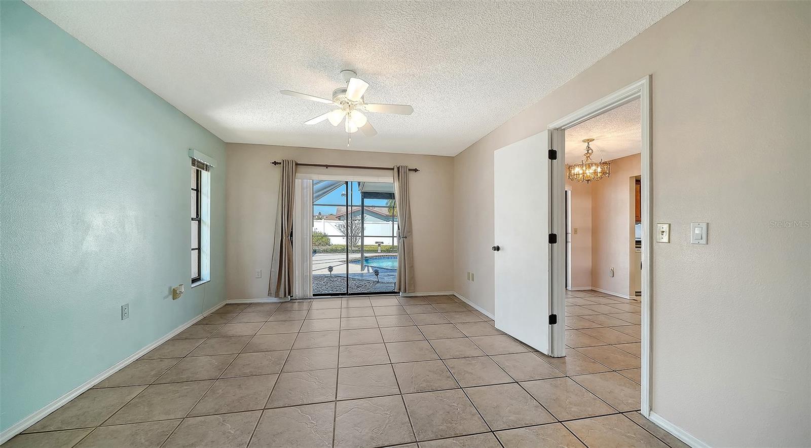 LAKE SARASOTA - Residential