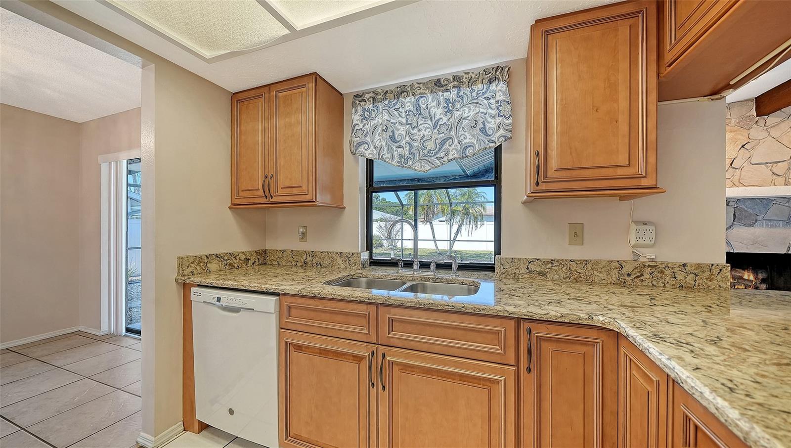 LAKE SARASOTA - Residential