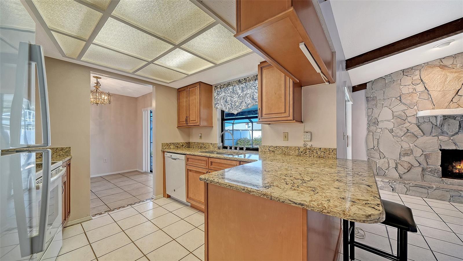 LAKE SARASOTA - Residential