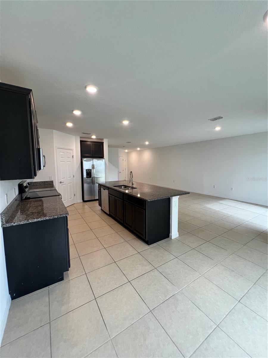 BELLA PARC TWNHMS - Residential