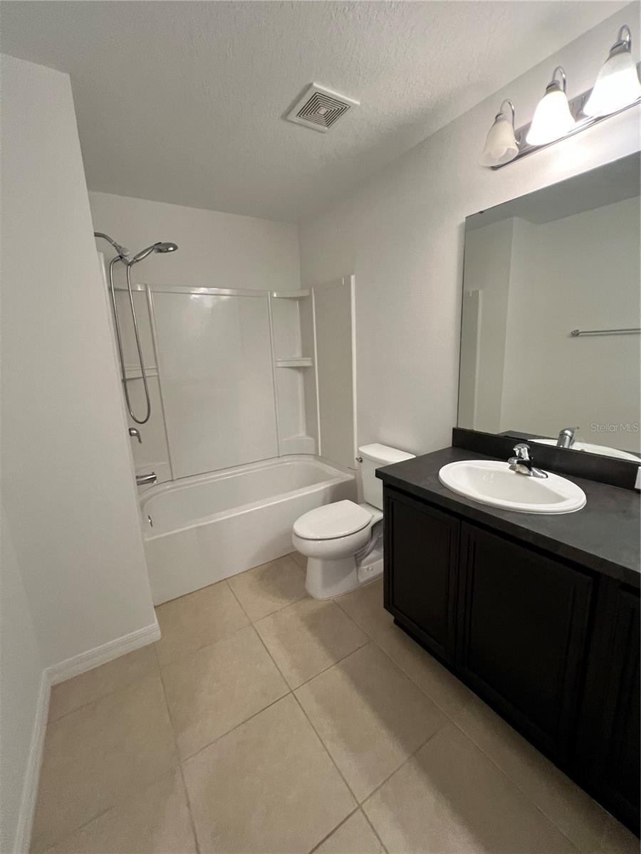 BELLA PARC TWNHMS - Residential