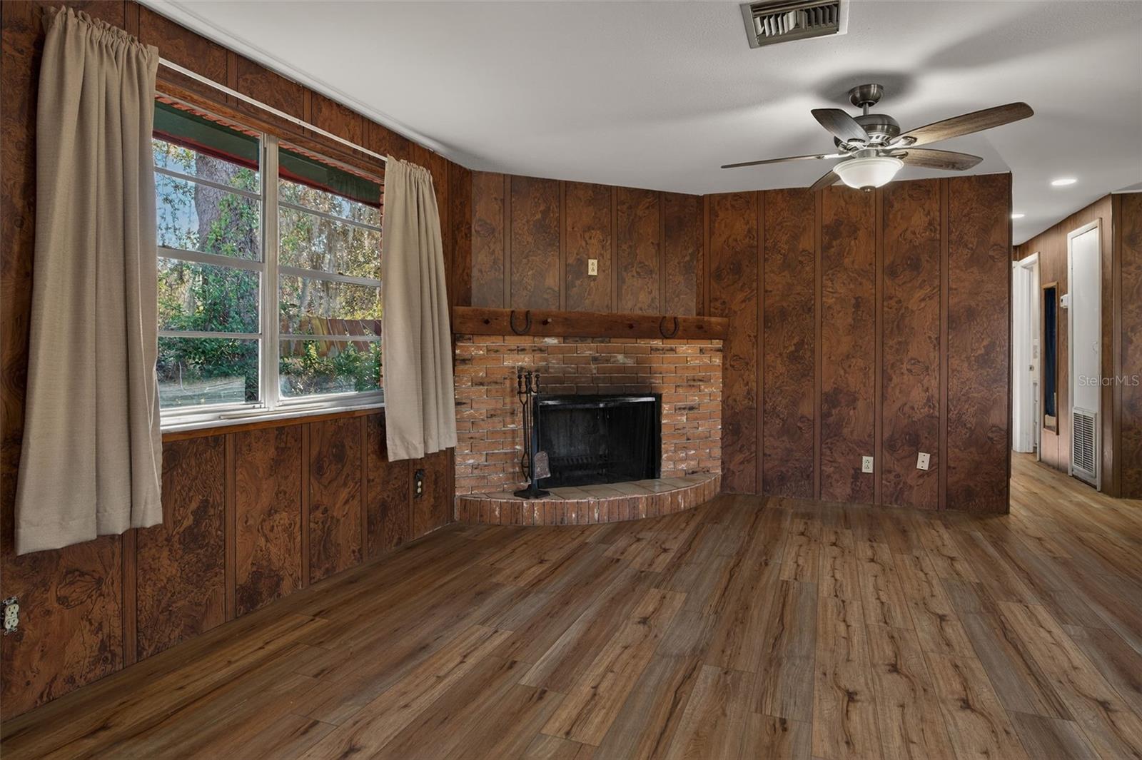 WITHLAPOPKA ISLANDS UNIT 04E - Residential