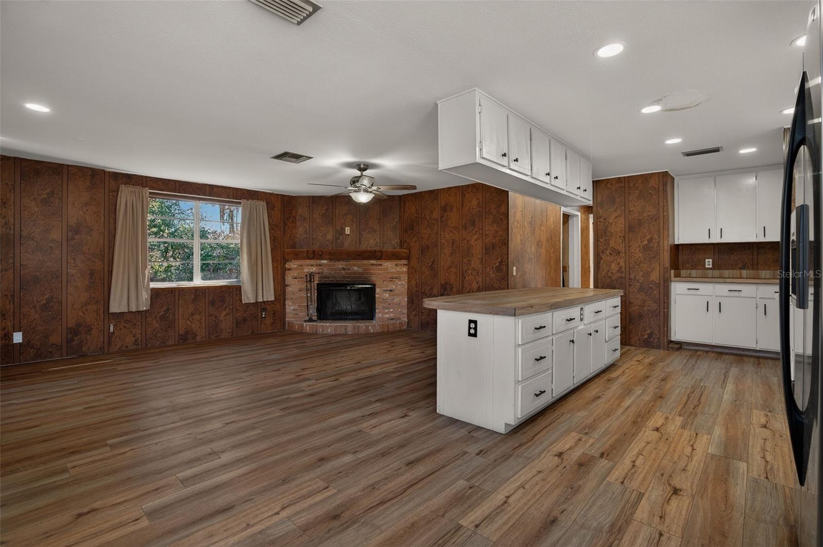 WITHLAPOPKA ISLANDS UNIT 04E - Residential