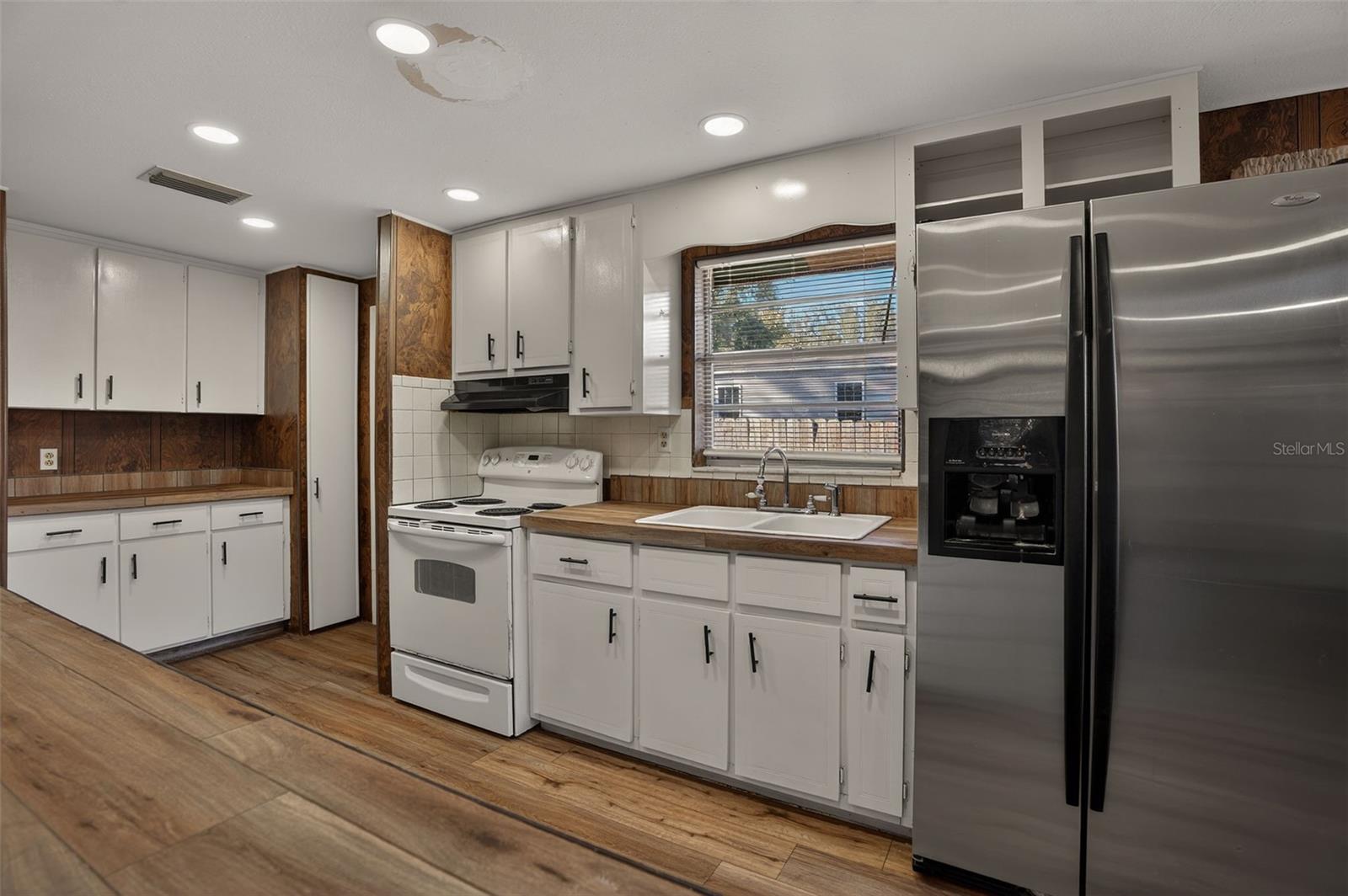 WITHLAPOPKA ISLANDS UNIT 04E - Residential