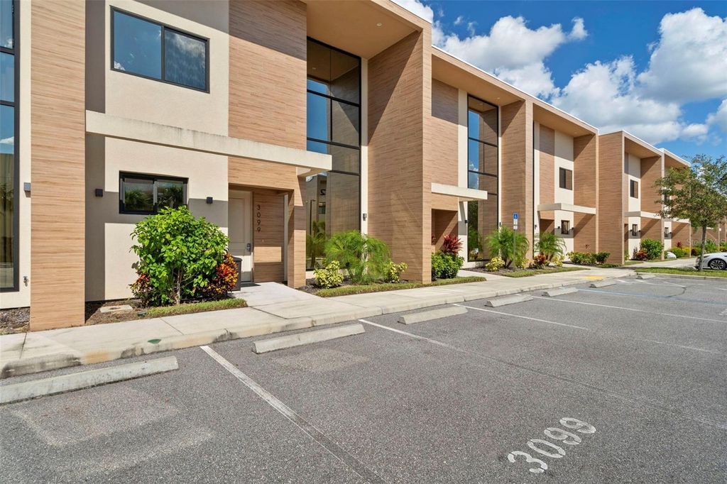 Photo of 3099 Rockefeller Way, Kissimmee, FL 34747 (MLS # S5148134)