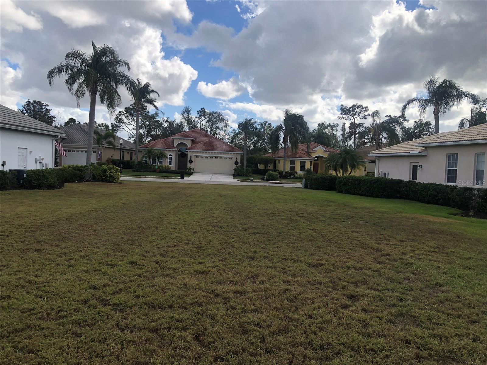 Cleared lot in great neighborhood!