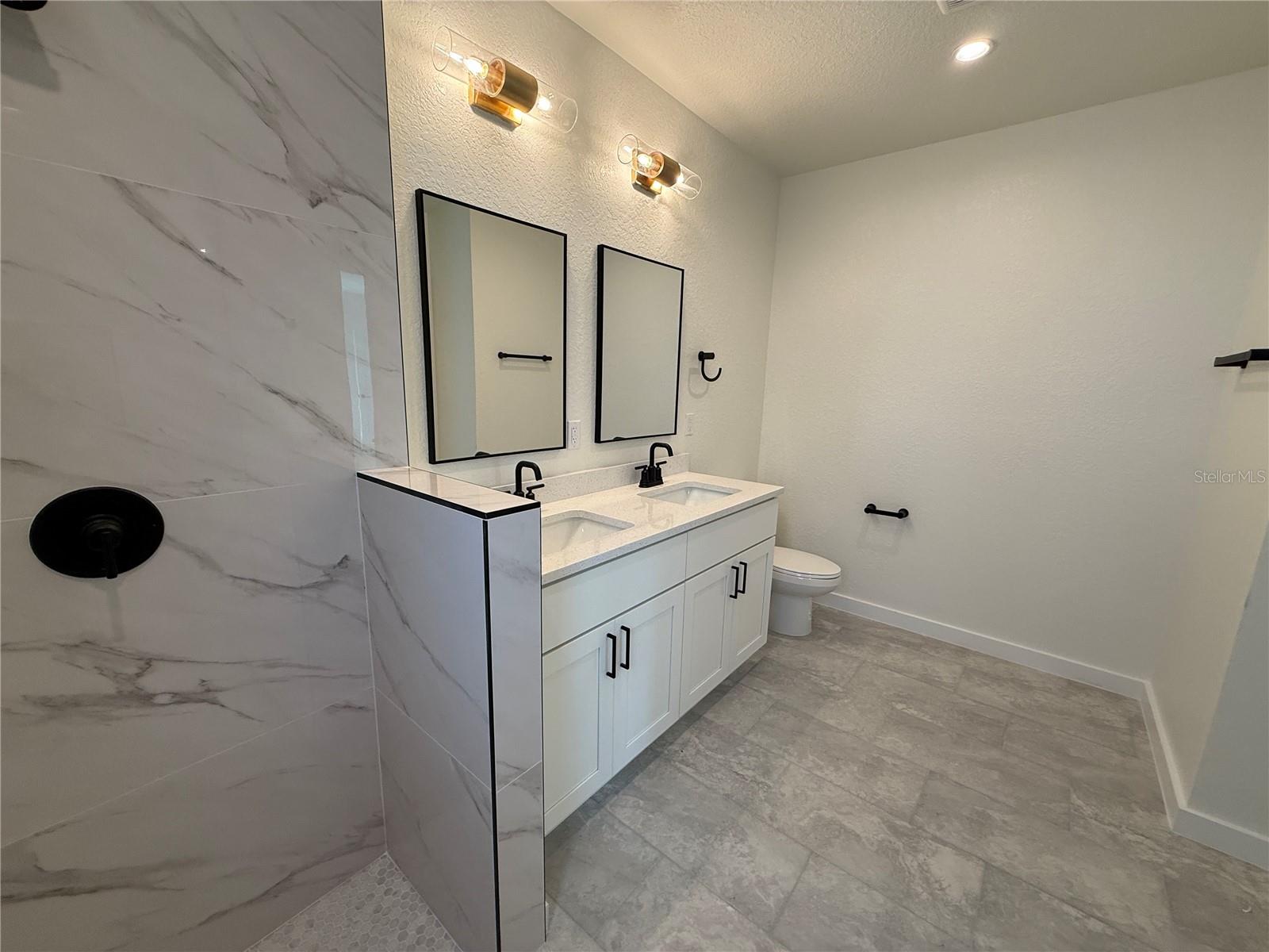 PORT CHARLOTTE SUB 06 - Residential Lease