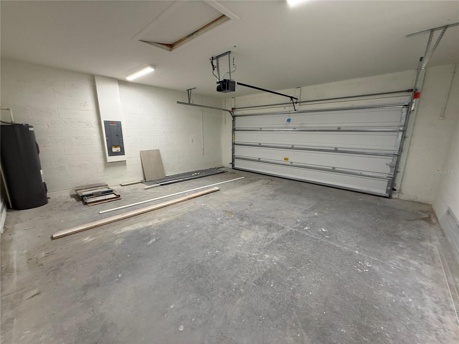 PORT CHARLOTTE SUB 06 - Residential Lease