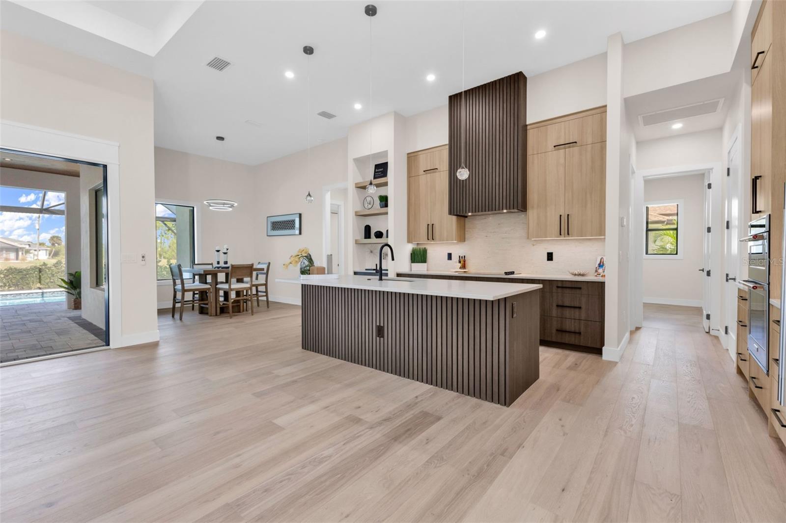 ROTONDA WEST PINE VALLEY - Residential