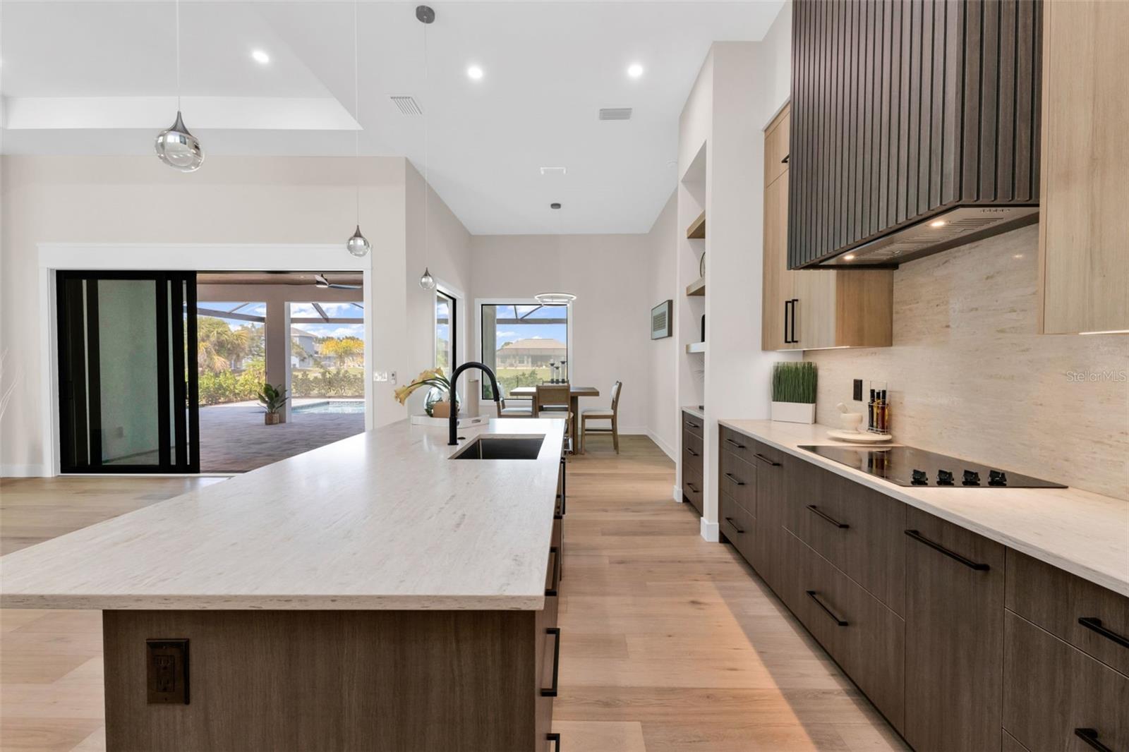 ROTONDA WEST PINE VALLEY - Residential