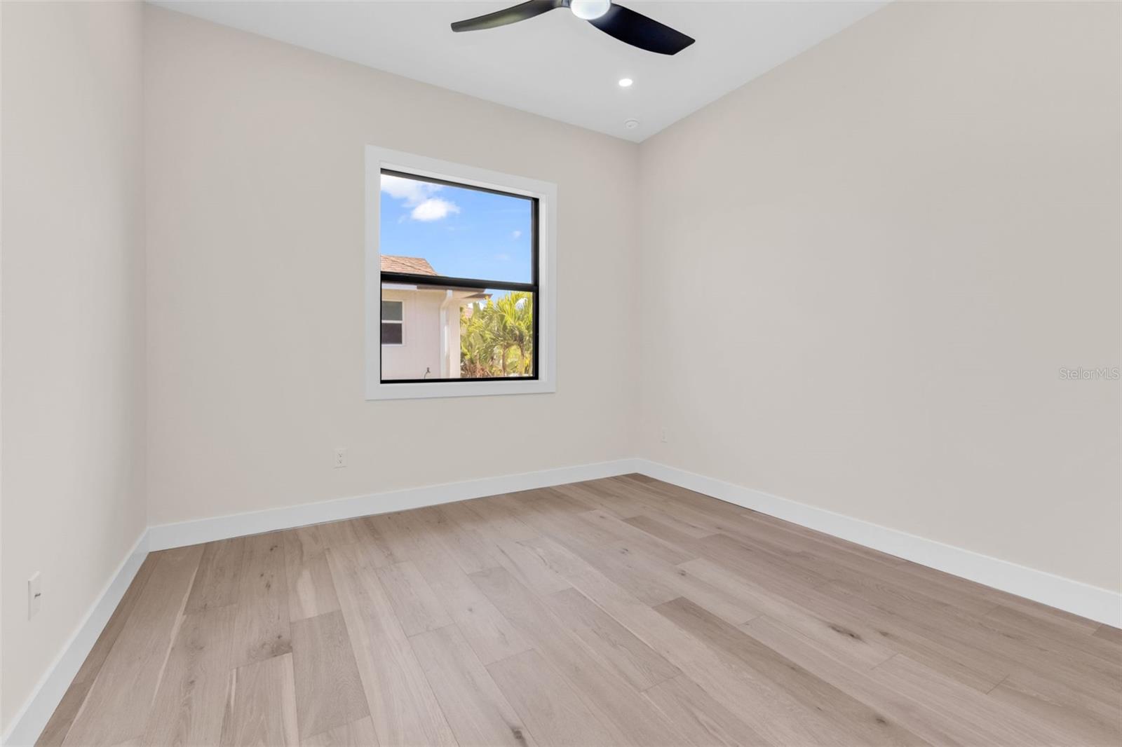 ROTONDA WEST PINE VALLEY - Residential