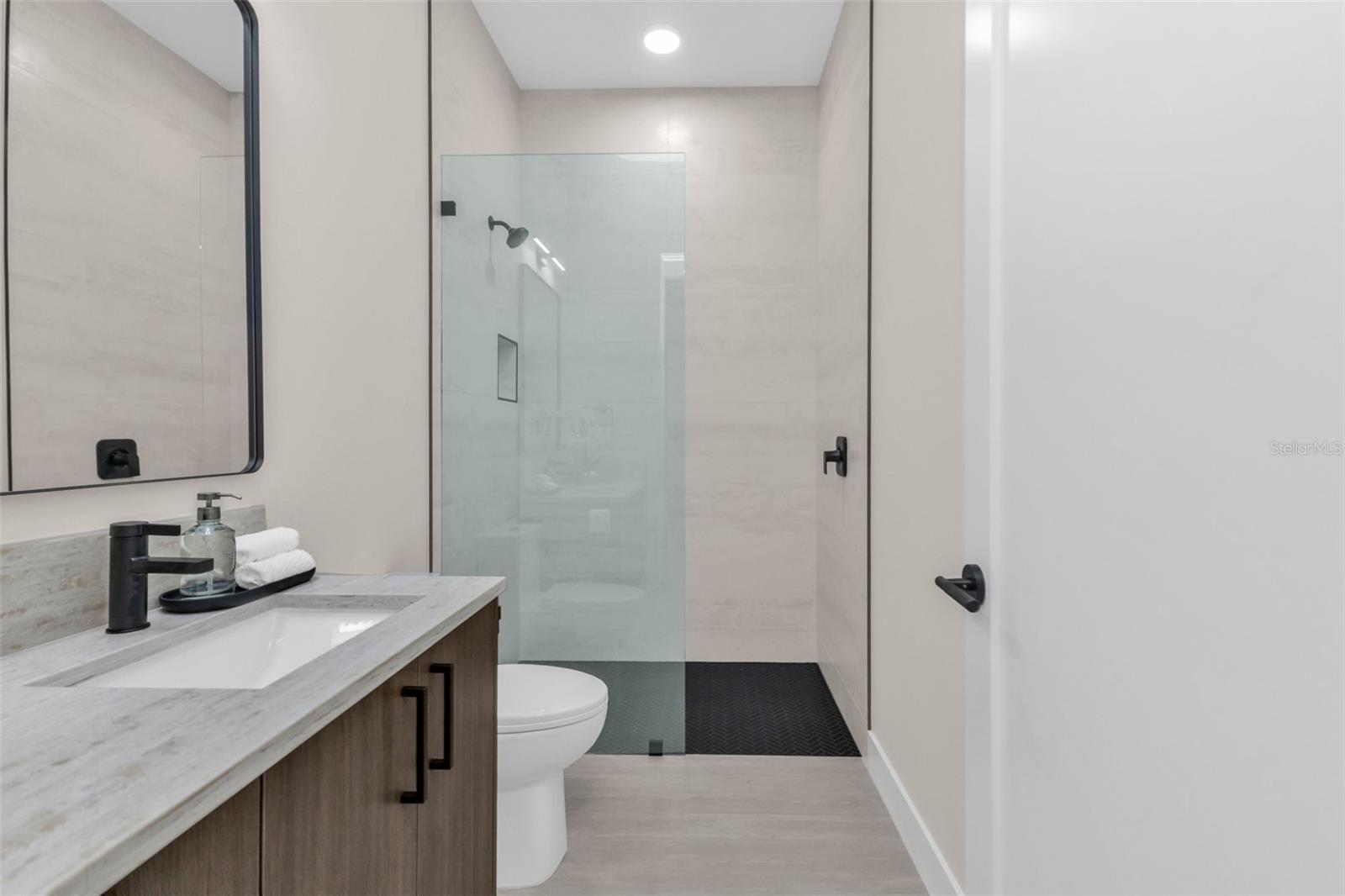 ROTONDA WEST PINE VALLEY - Residential