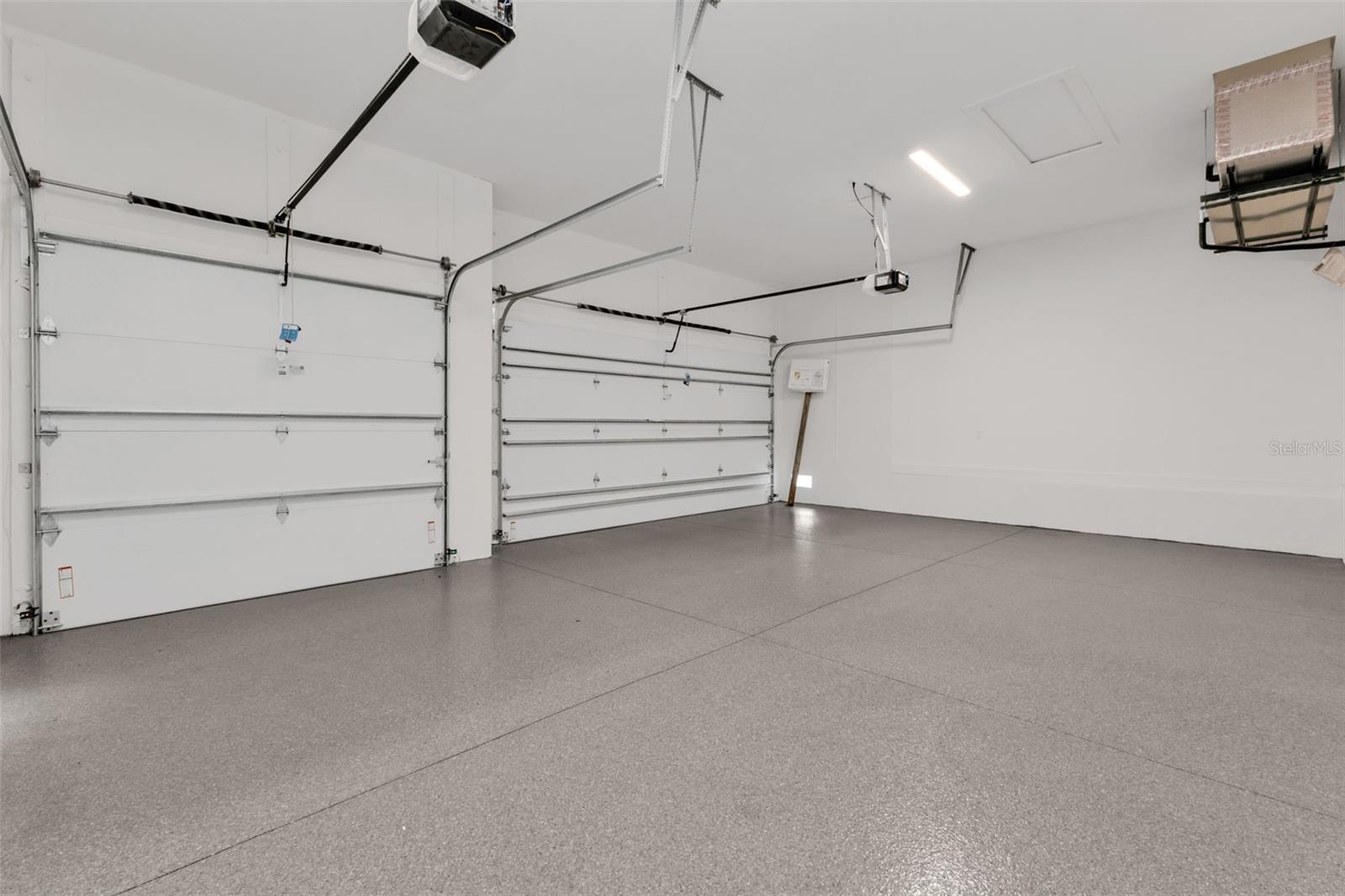 ROTONDA WEST PINE VALLEY - Residential