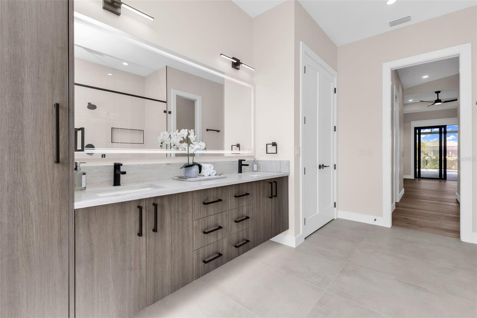 ROTONDA WEST PINE VALLEY - Residential