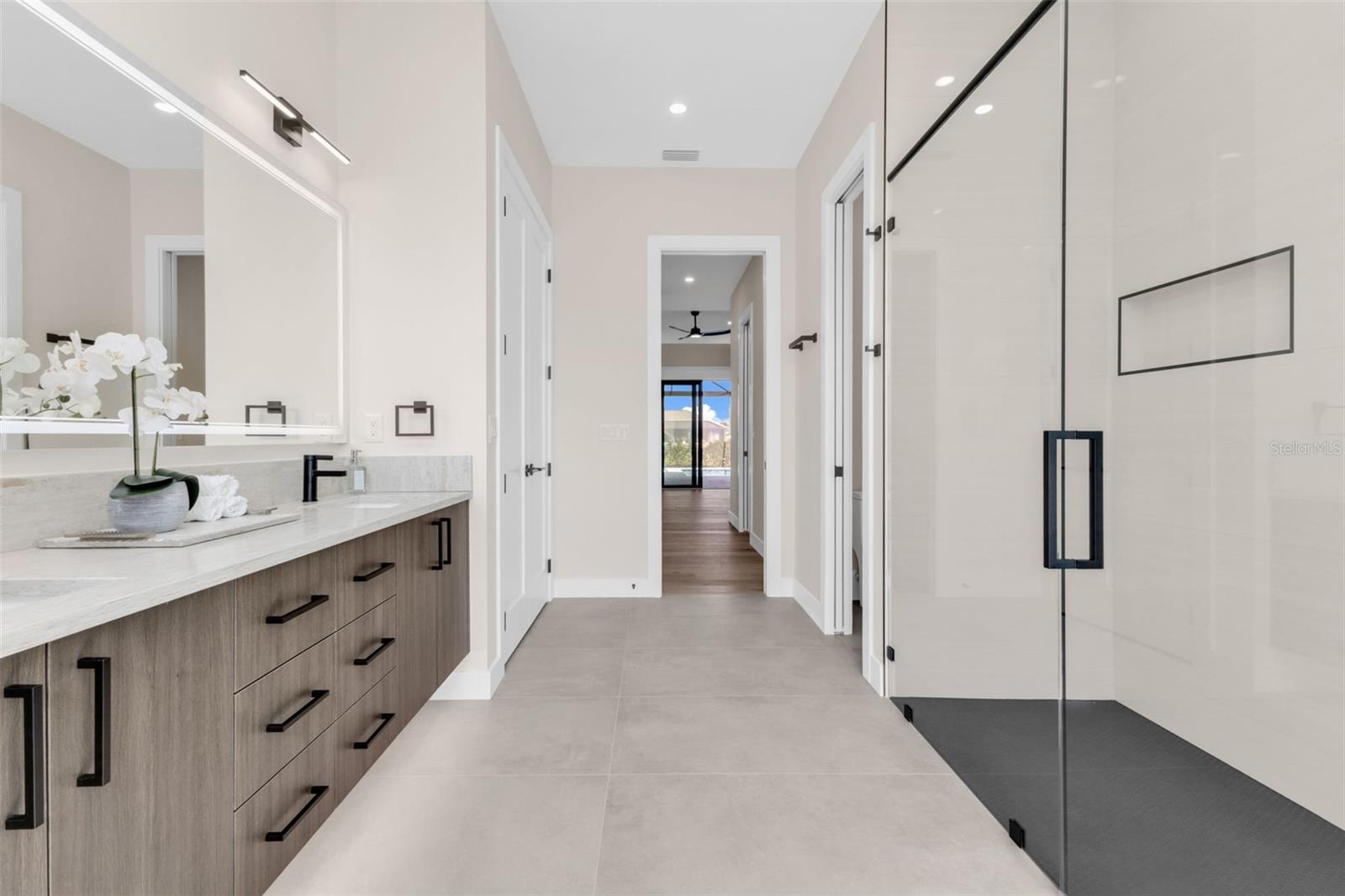 ROTONDA WEST PINE VALLEY - Residential