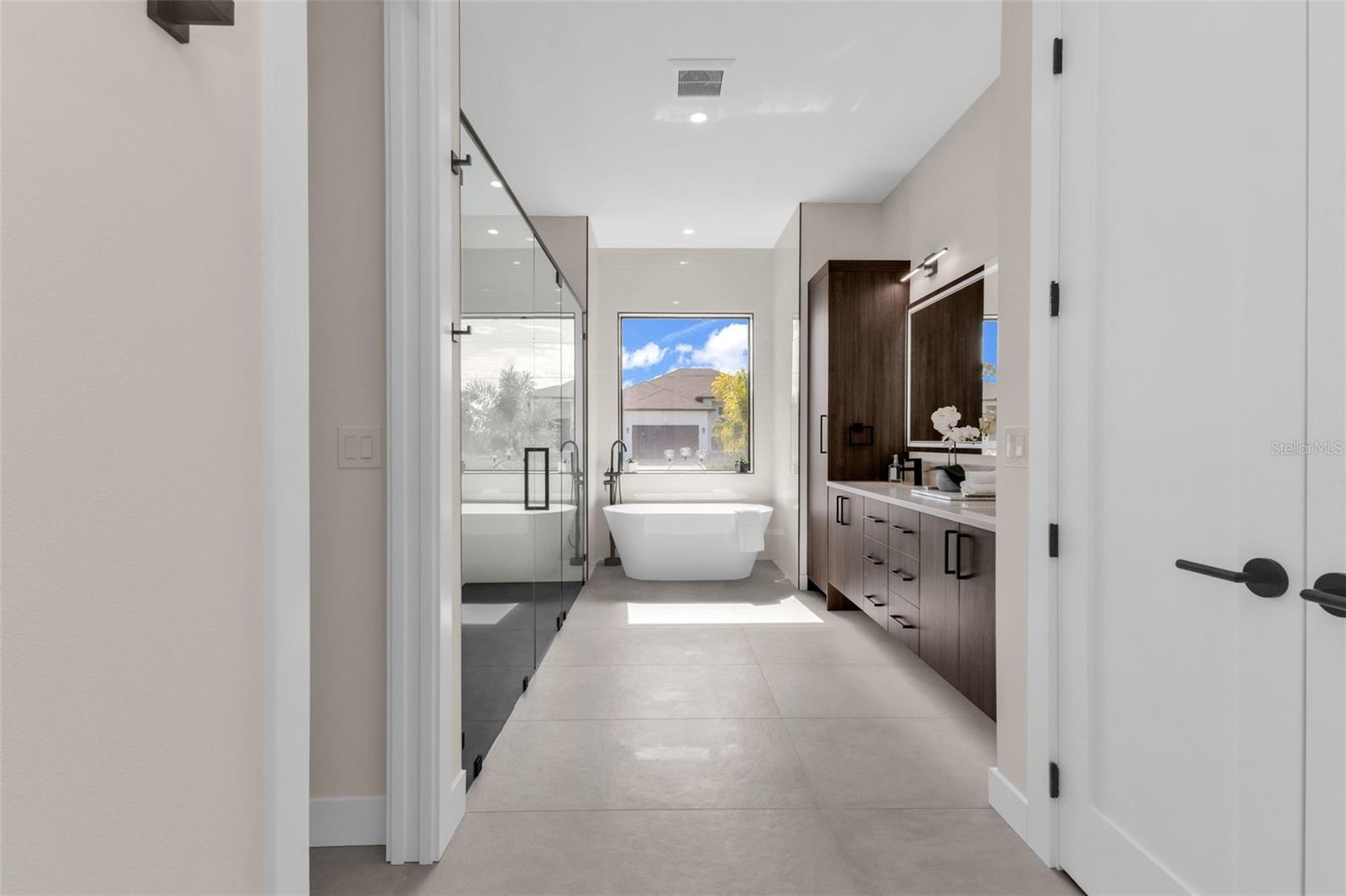 ROTONDA WEST PINE VALLEY - Residential