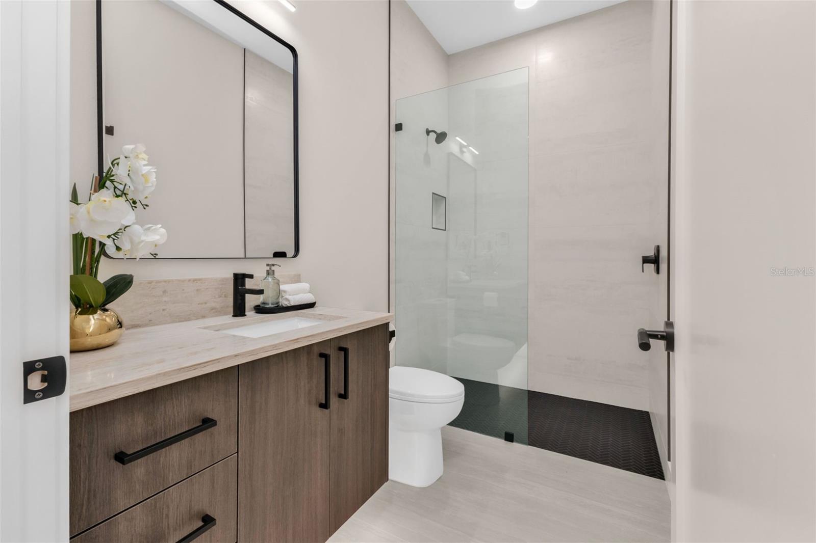 ROTONDA WEST PINE VALLEY - Residential