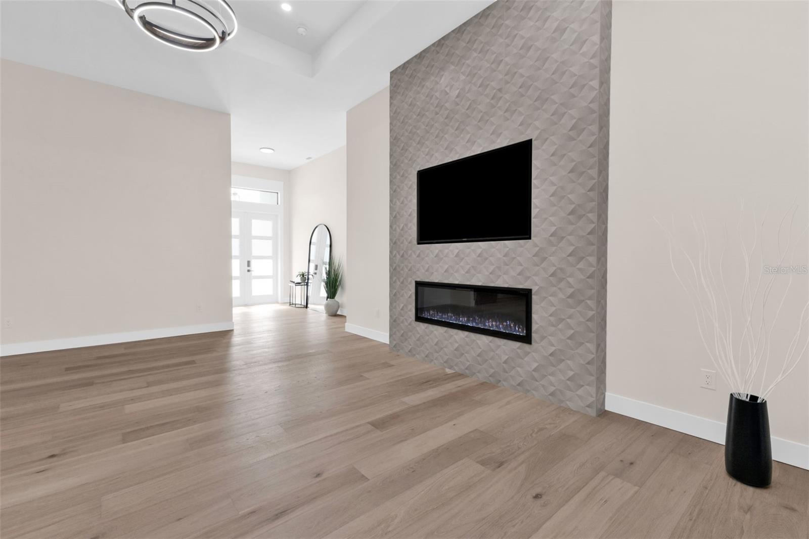 ROTONDA WEST PINE VALLEY - Residential