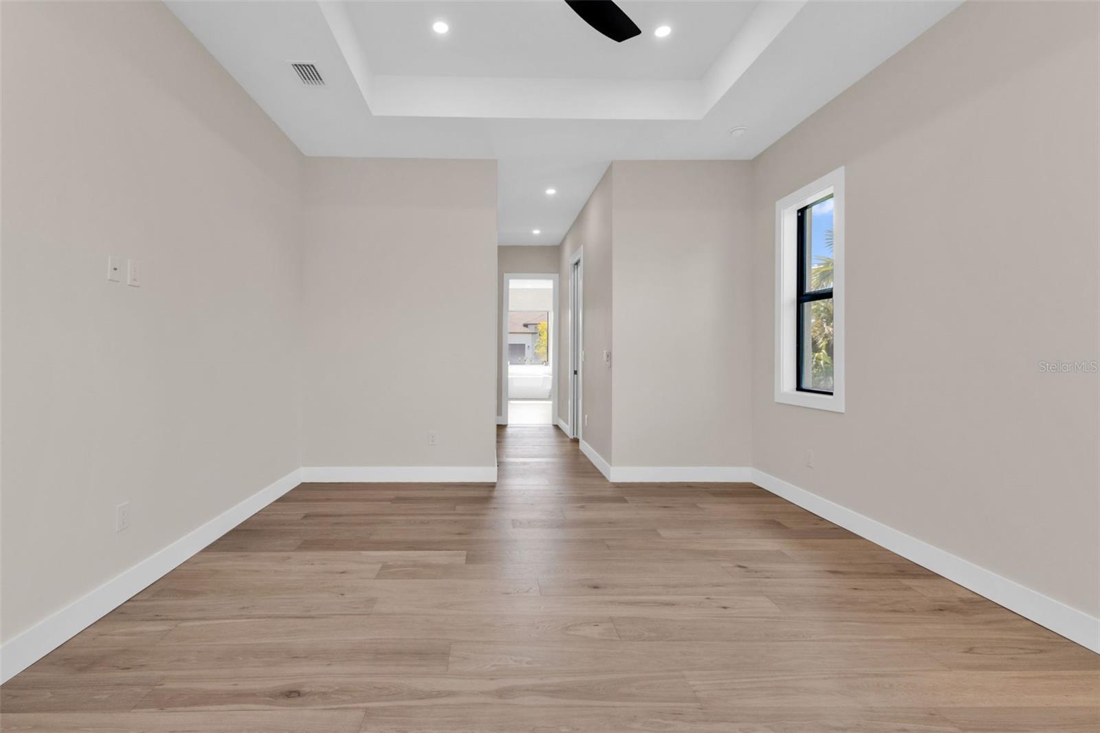 ROTONDA WEST PINE VALLEY - Residential