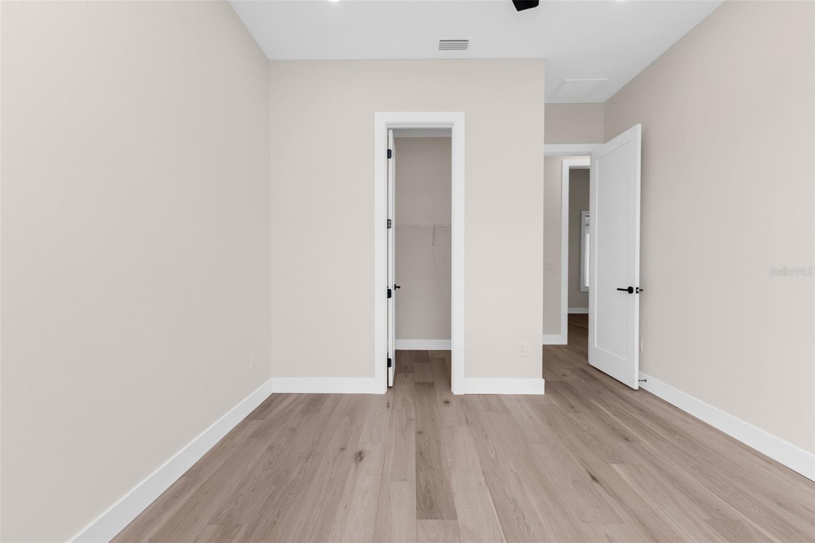 ROTONDA WEST PINE VALLEY - Residential