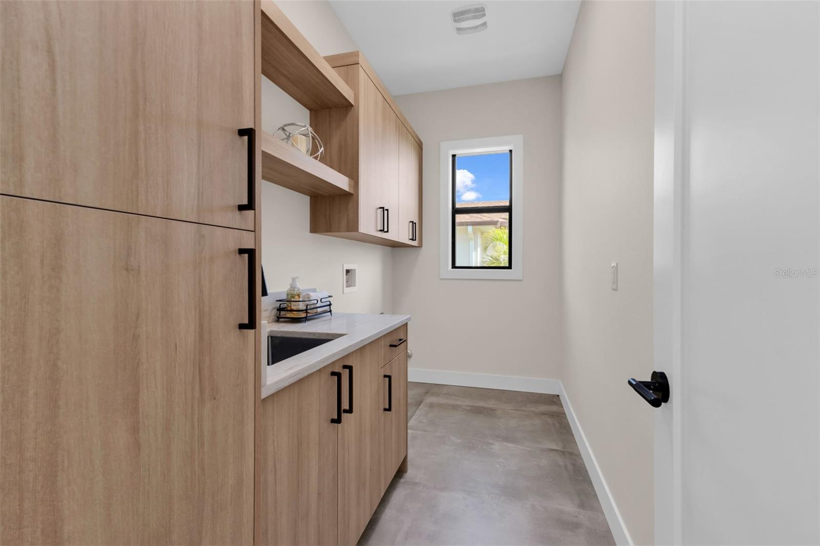 ROTONDA WEST PINE VALLEY - Residential