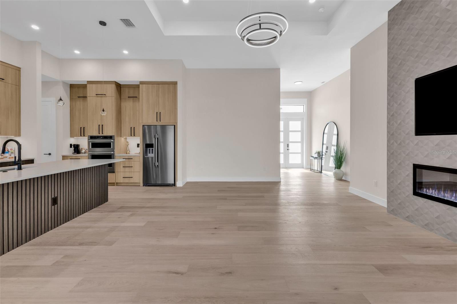 ROTONDA WEST PINE VALLEY - Residential