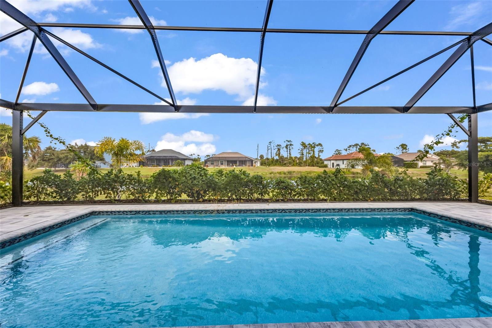 ROTONDA WEST PINE VALLEY - Residential