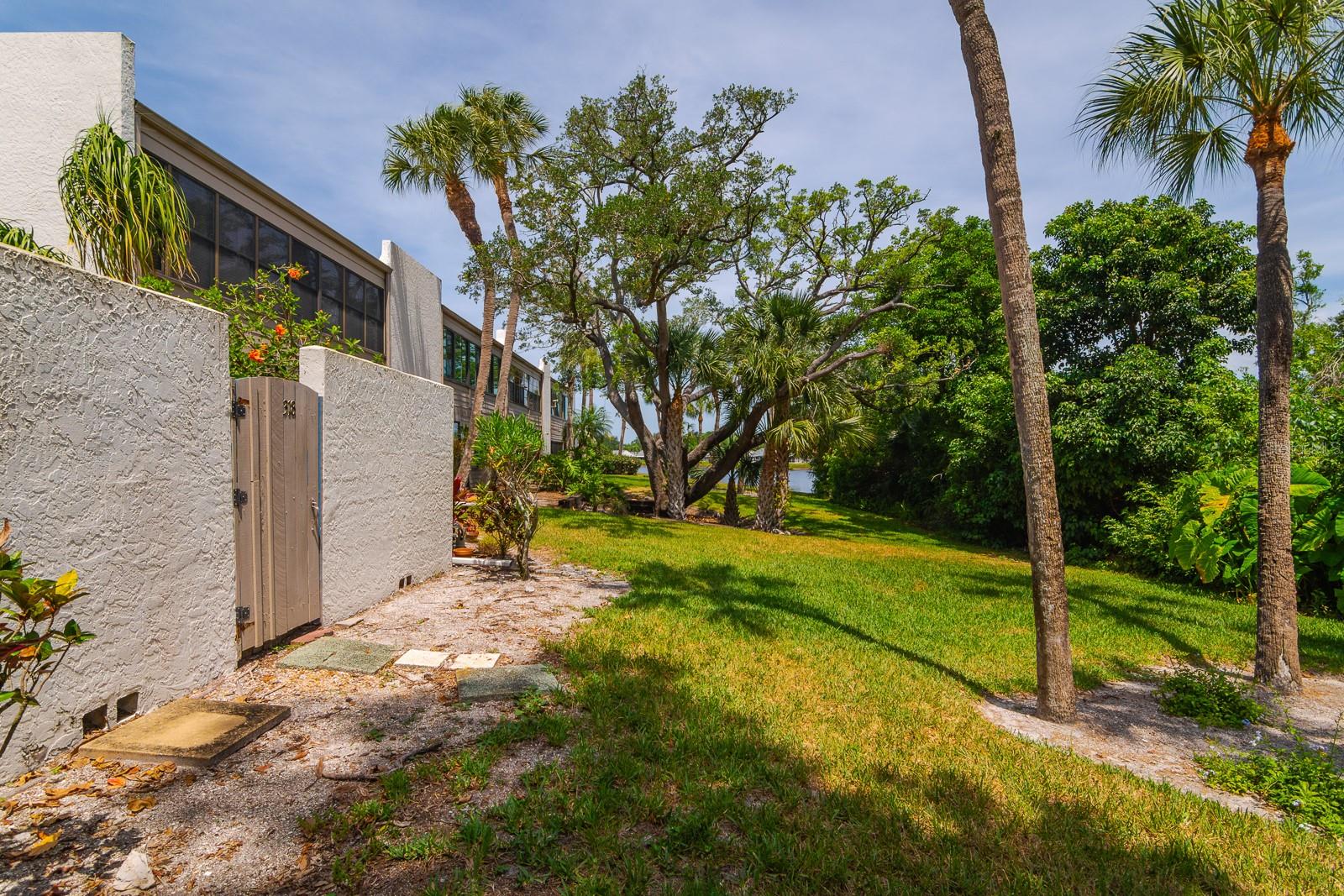 WILDEWOOD SPGS II C CONDO - Residential