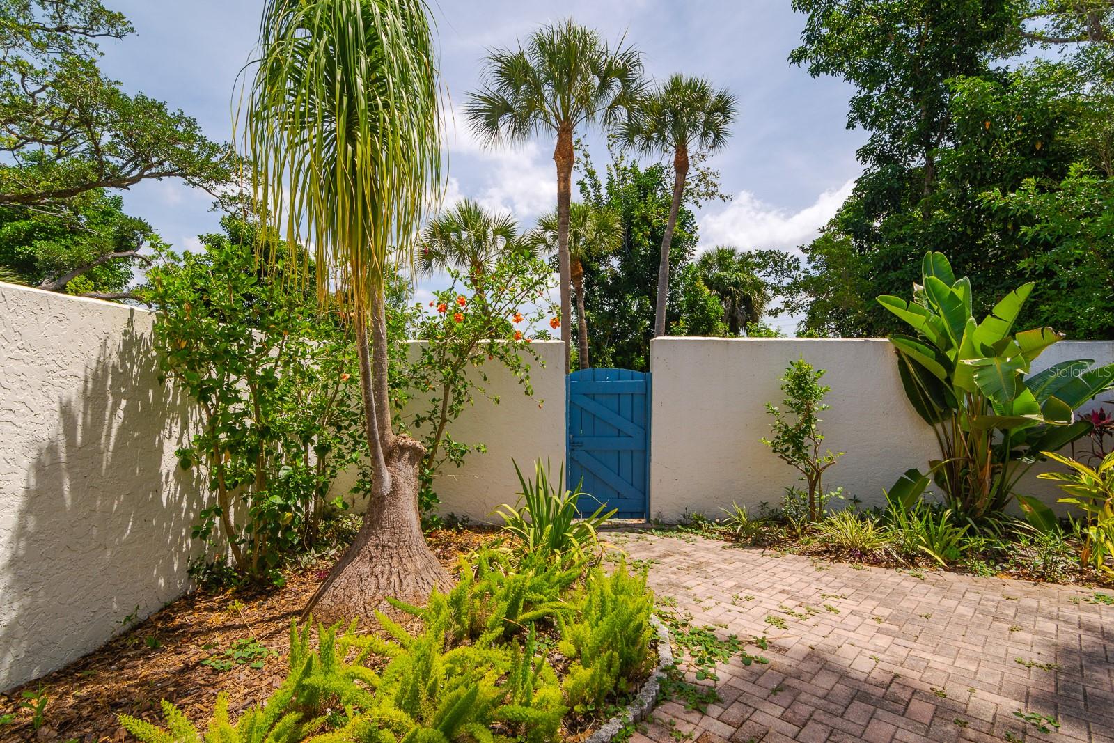 WILDEWOOD SPGS II C CONDO - Residential