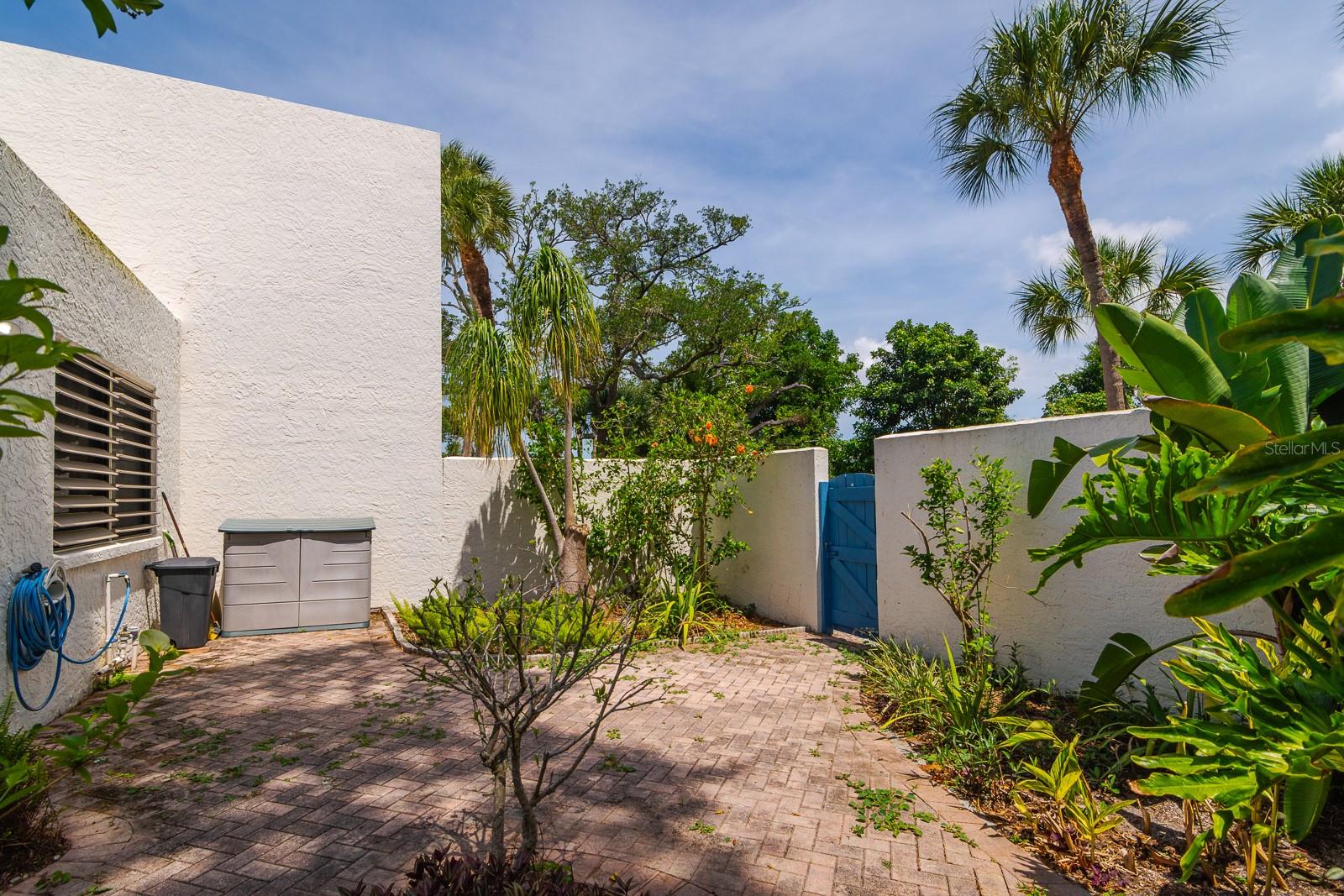 WILDEWOOD SPGS II C CONDO - Residential