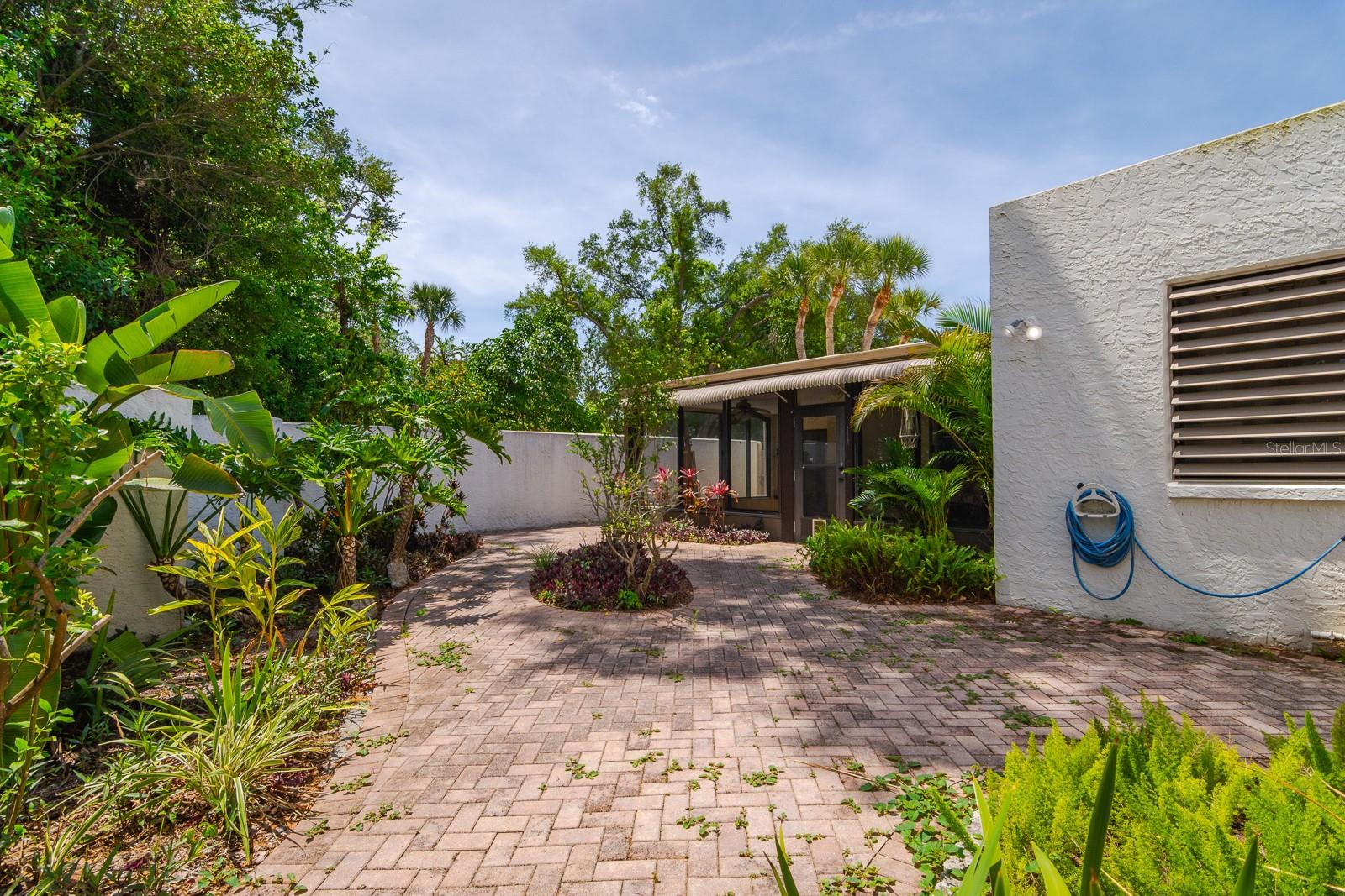 WILDEWOOD SPGS II C CONDO - Residential