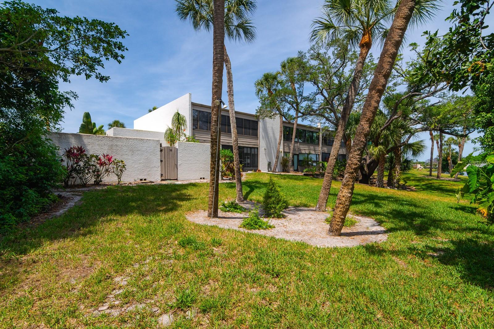 WILDEWOOD SPGS II C CONDO - Residential