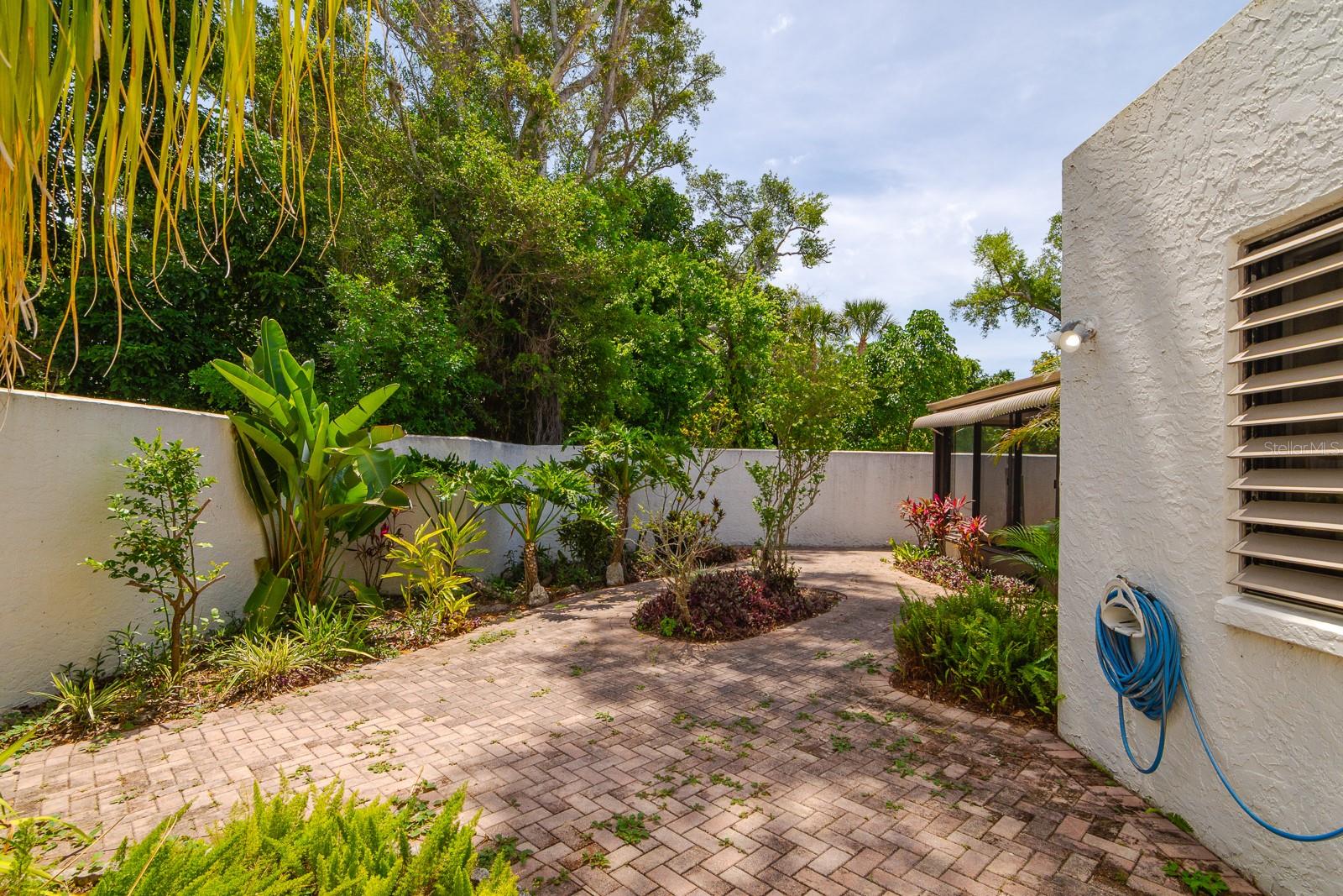 WILDEWOOD SPGS II C CONDO - Residential