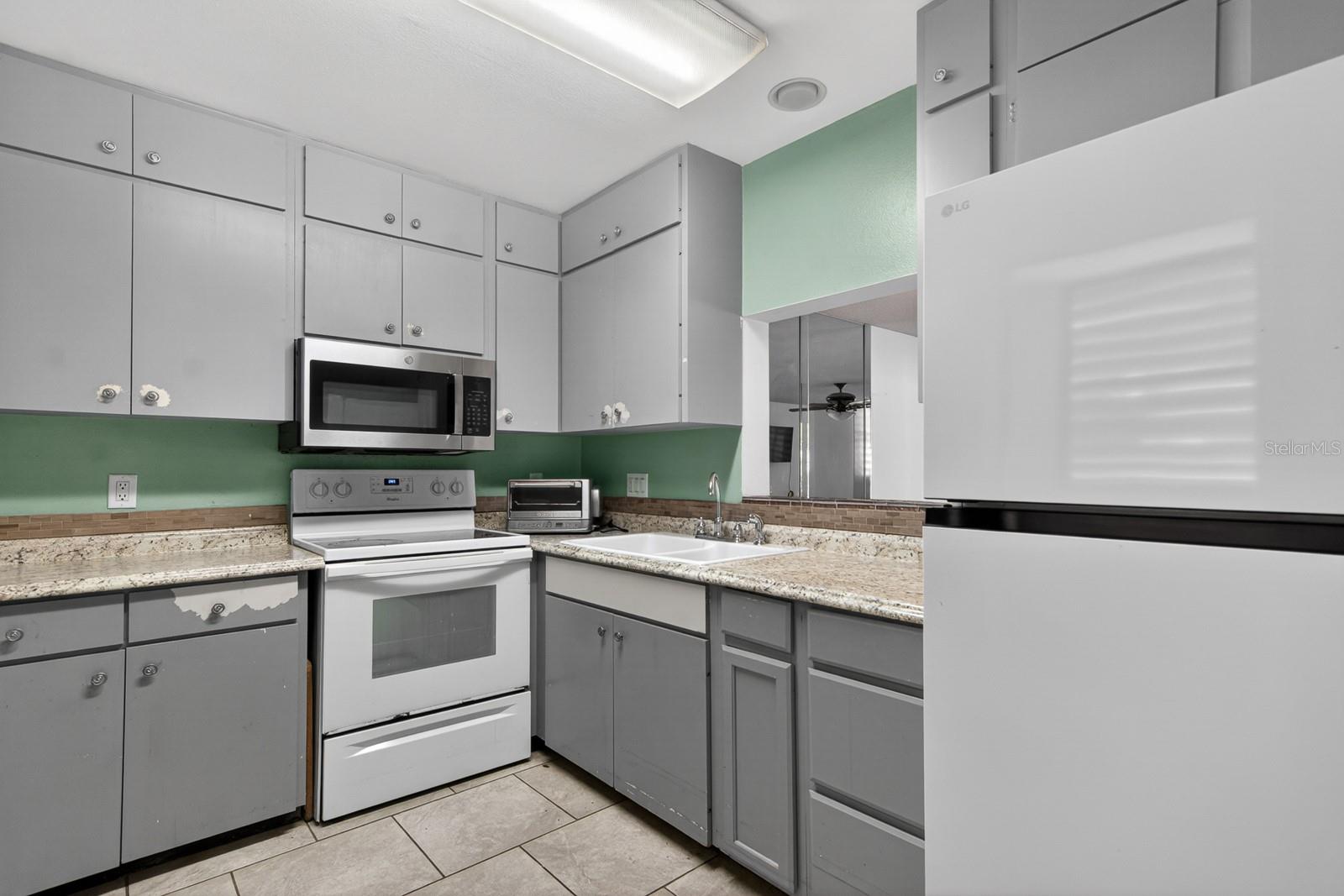 WILDEWOOD SPGS II C CONDO - Residential