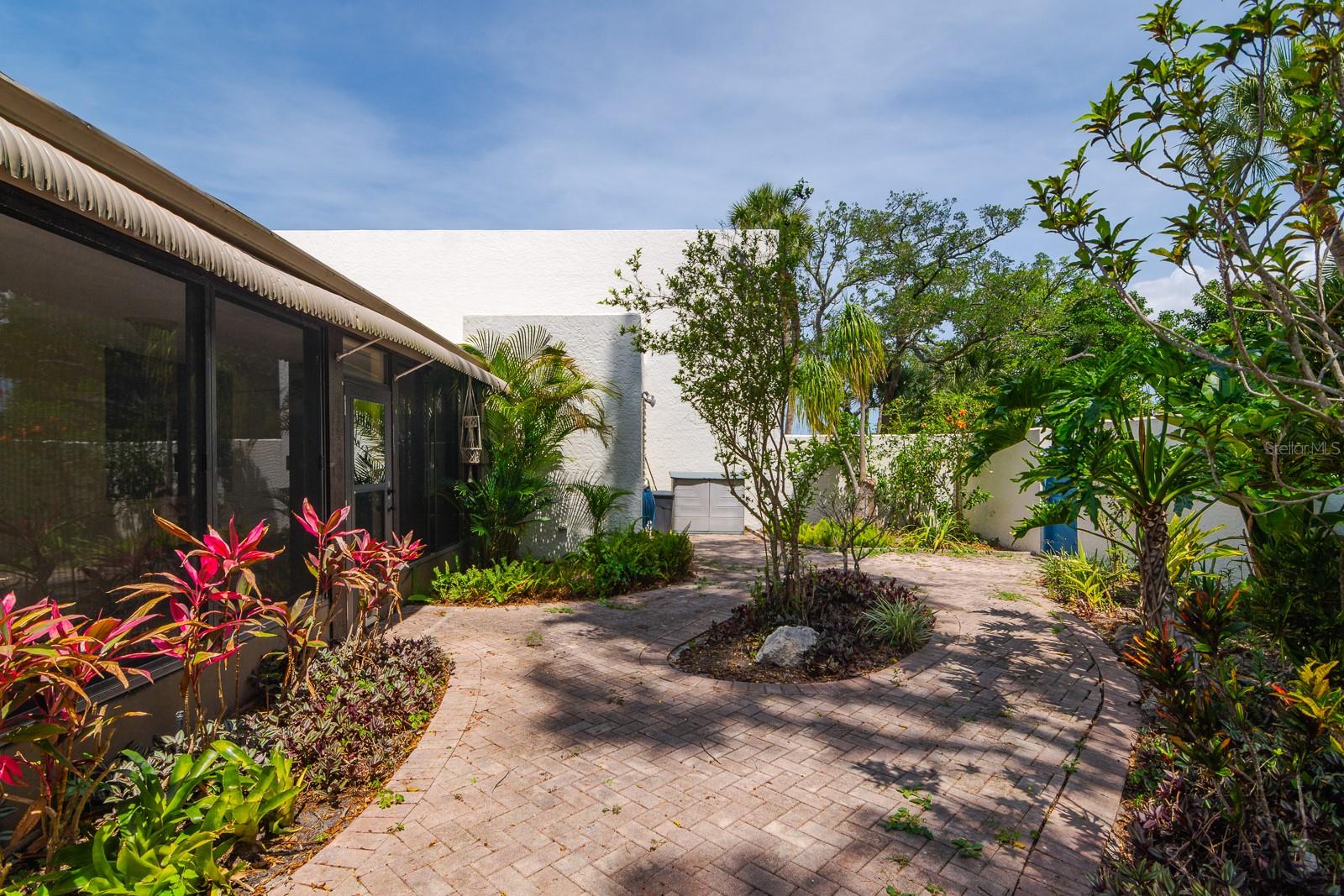 WILDEWOOD SPGS II C CONDO - Residential