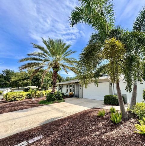 Photo of 1281 Maple Street SW, Largo, FL 33770 (MLS # TB8421724) Photo of 1281 Maple Street SW, Largo, FL 33770 (MLS # TB8421724)