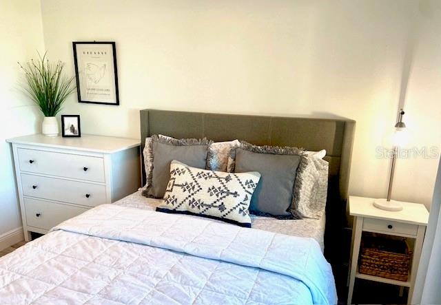 YARDARM CONDO PH I - Residential Lease