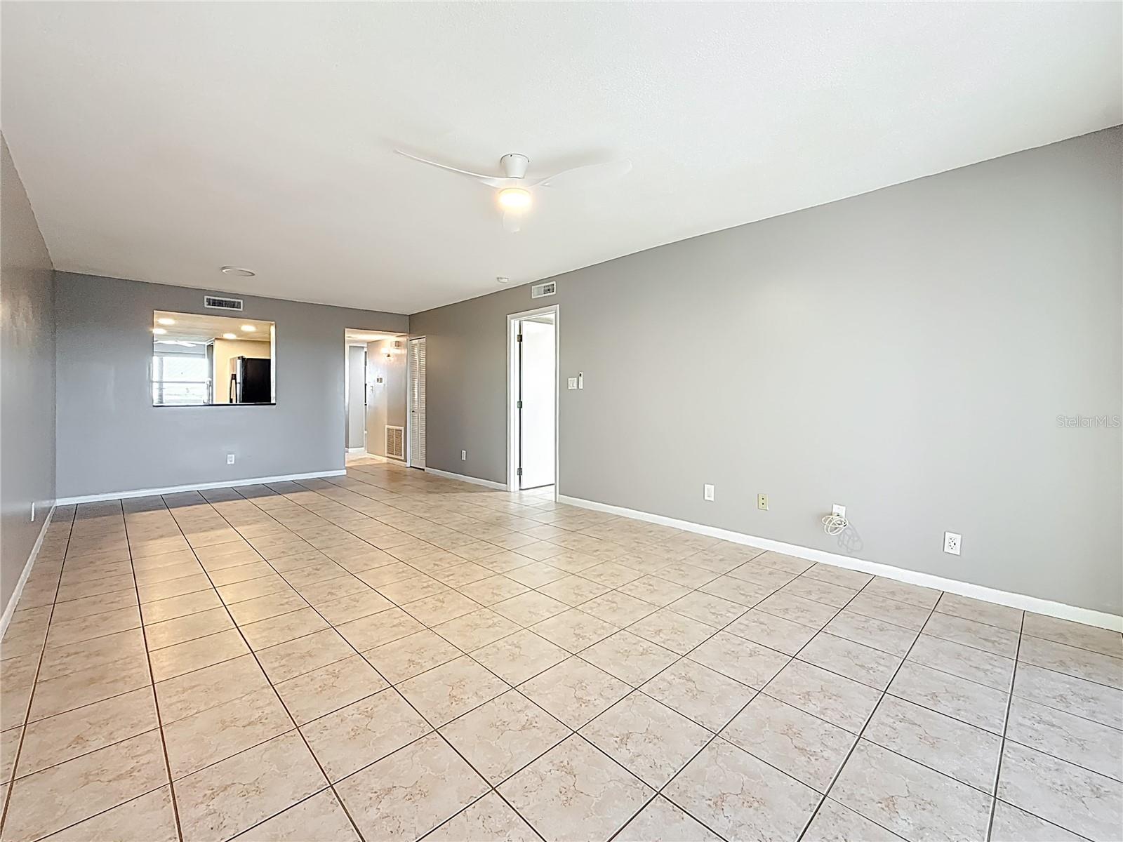 ISLAND VIEW SOUTH CONDO - Residential