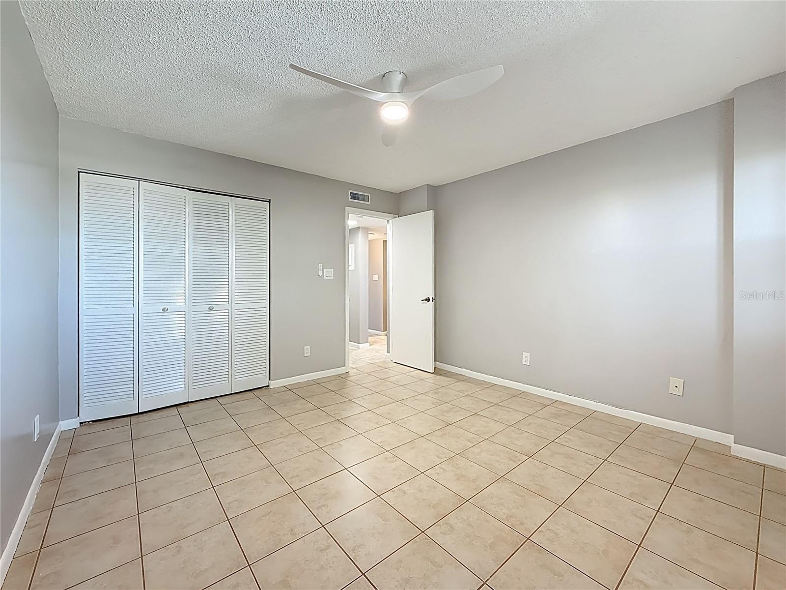 ISLAND VIEW SOUTH CONDO - Residential