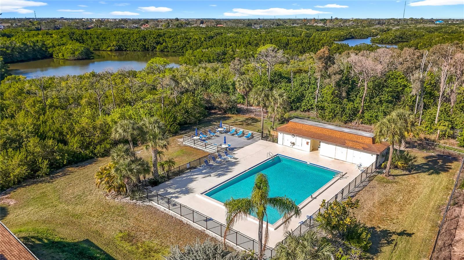 ISLAND VIEW SOUTH CONDO - Residential