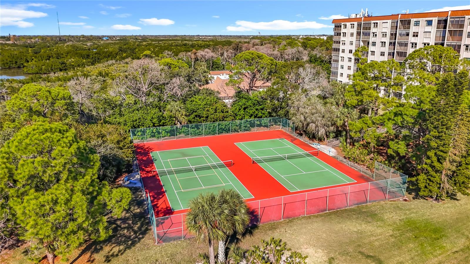 ISLAND VIEW SOUTH CONDO - Residential
