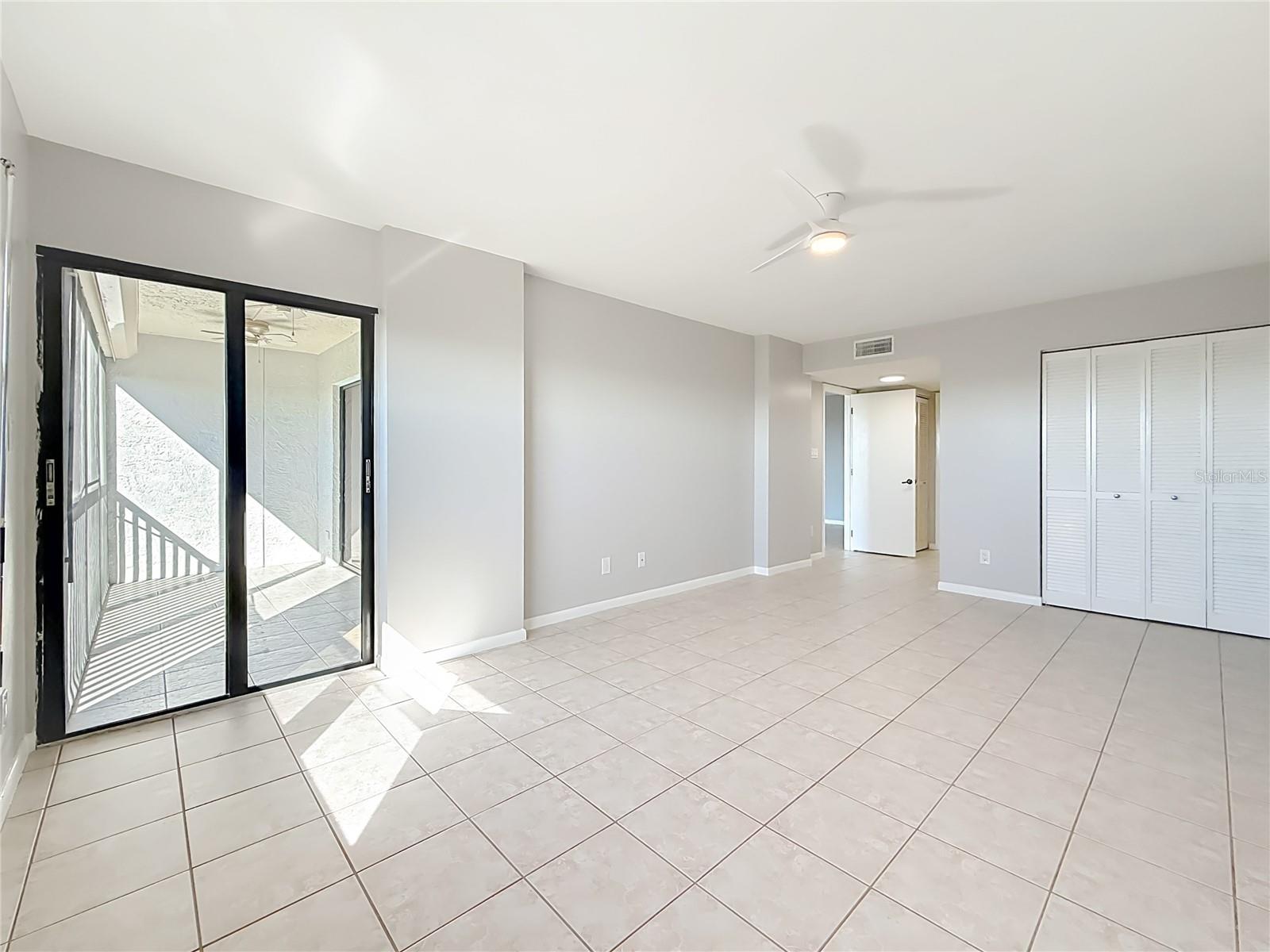 ISLAND VIEW SOUTH CONDO - Residential