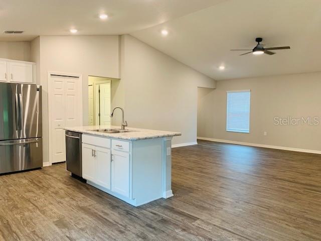 BLOSSOM GROVE ESTATES - Residential Lease