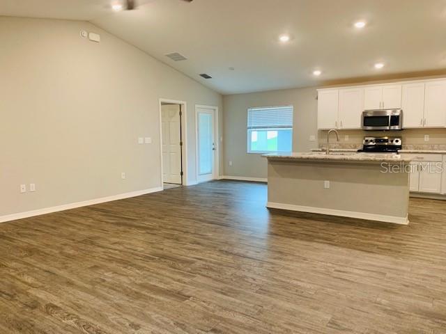BLOSSOM GROVE ESTATES - Residential Lease