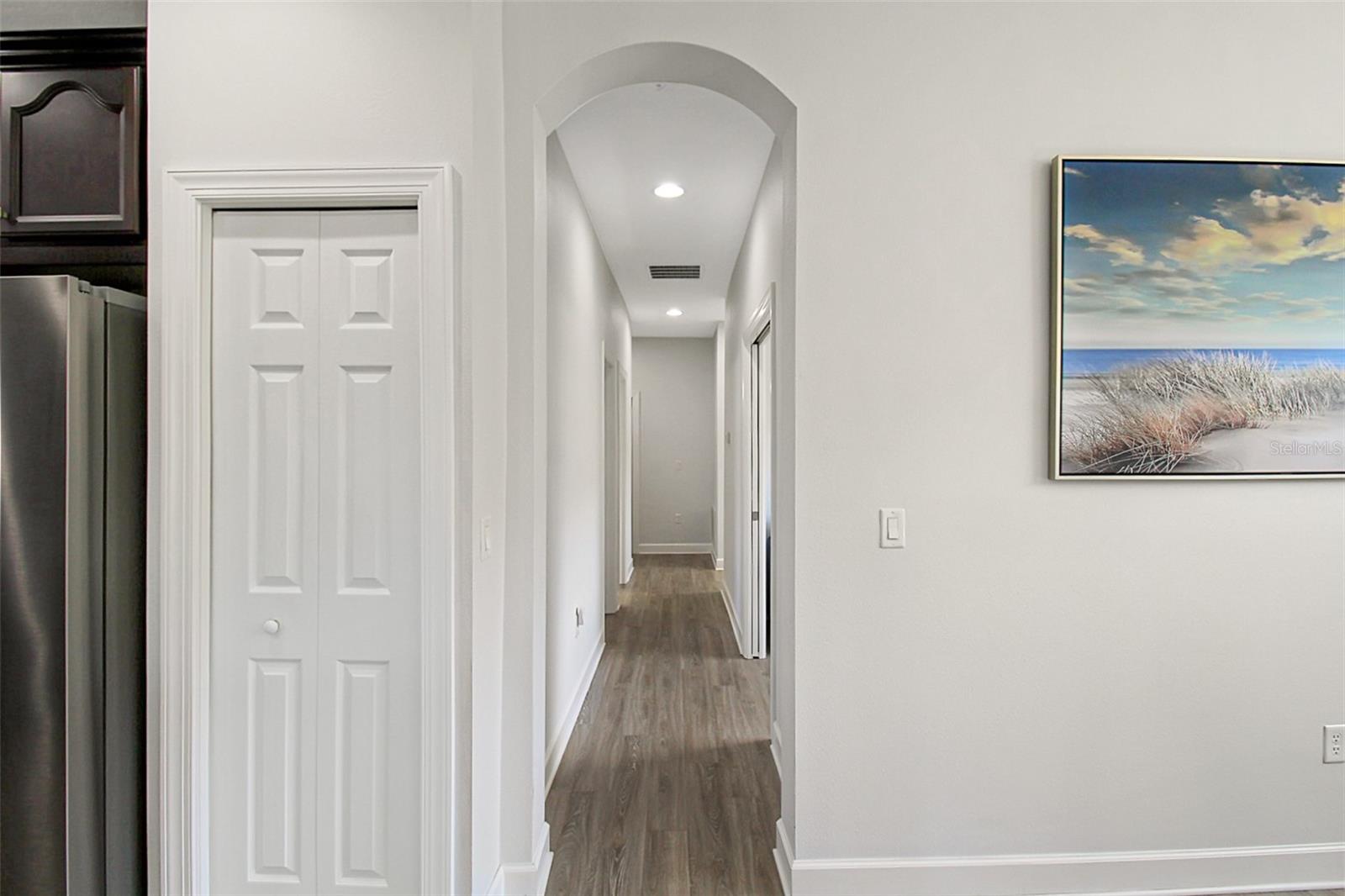 ESPLANADE PH I - Residential Lease