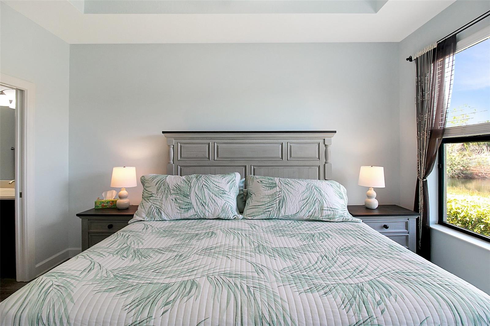 ESPLANADE PH I - Residential Lease