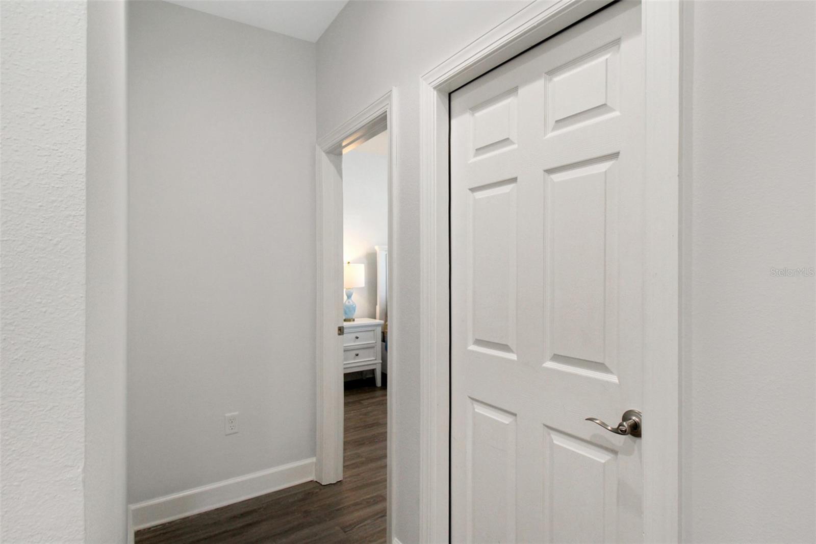 ESPLANADE PH I - Residential Lease