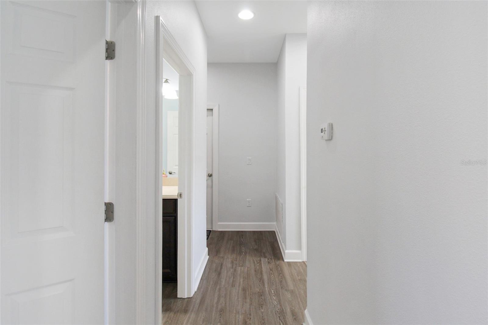 ESPLANADE PH I - Residential Lease